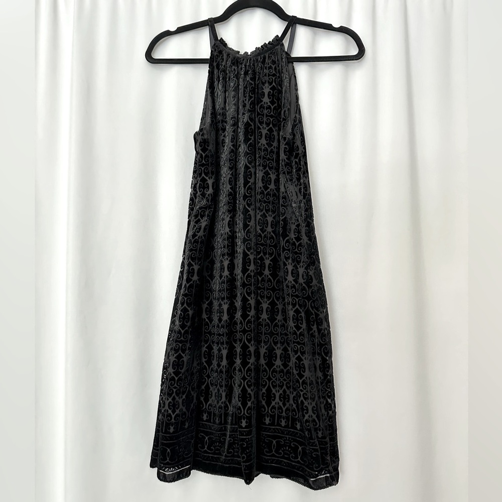 Like-new Black Velvet Max Studio Halter Dress Size S